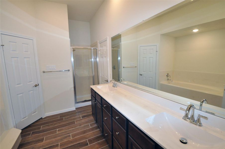Furnished interior view inside a new home in , League City (Image 10). Furnished interior view inside a new home in , League City (Image 10).