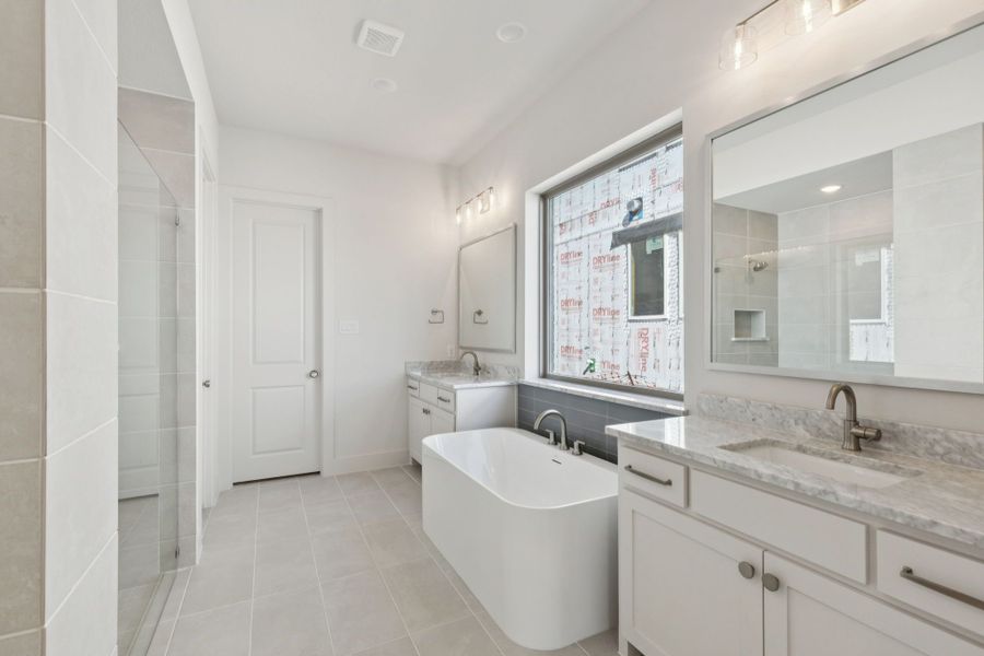 Interior:Owner's Bath Interior:Owner's Bath