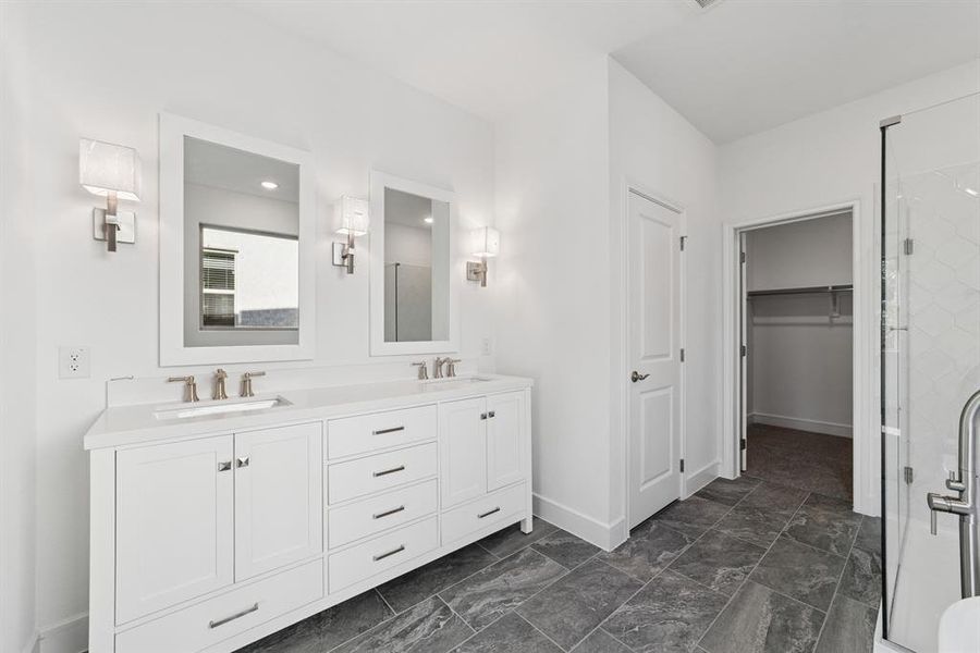 Furnished interior view inside a new home in Heritage Ranch, Sherman (Image 10).