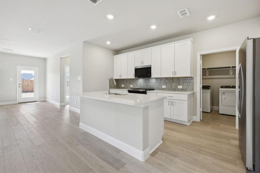 Photo is not of the actual home, but is an inspirational photo of builder’s model home and may depict options, furnishings, and/or decorator features that are not included. Photo is not of the actual home, but is an inspirational photo of builder’s model home and may depict options, furnishings, and/or decorator features that are not included.