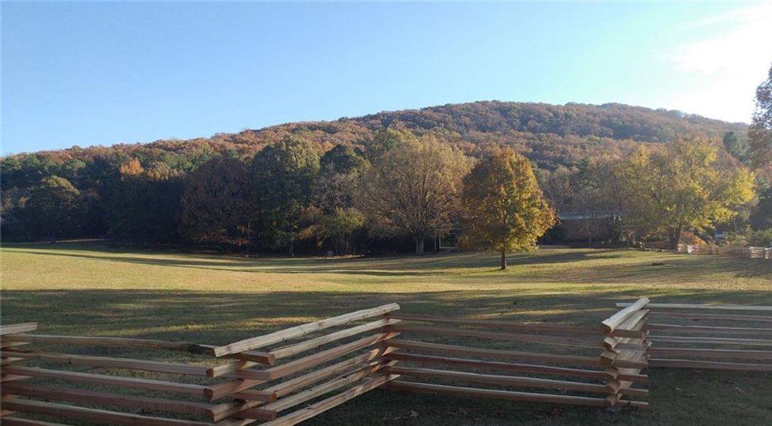 Natural landscape and outdoor views near The Village at Shallowford in Kennesaw (Image 38).