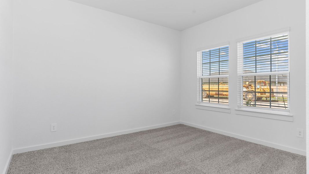 Spacious, unfurnished interior of a new home in Evergreen, Rosenberg (Image 14).
