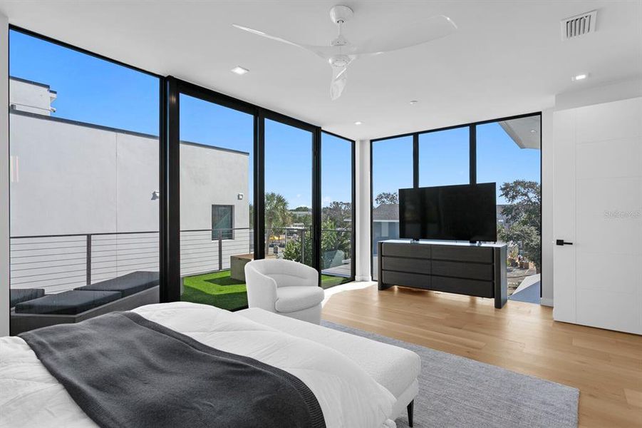 Furnished interior view inside a new home in , Indian Rocks Beach (Image 53). Furnished interior view inside a new home in , Indian Rocks Beach (Image 53).