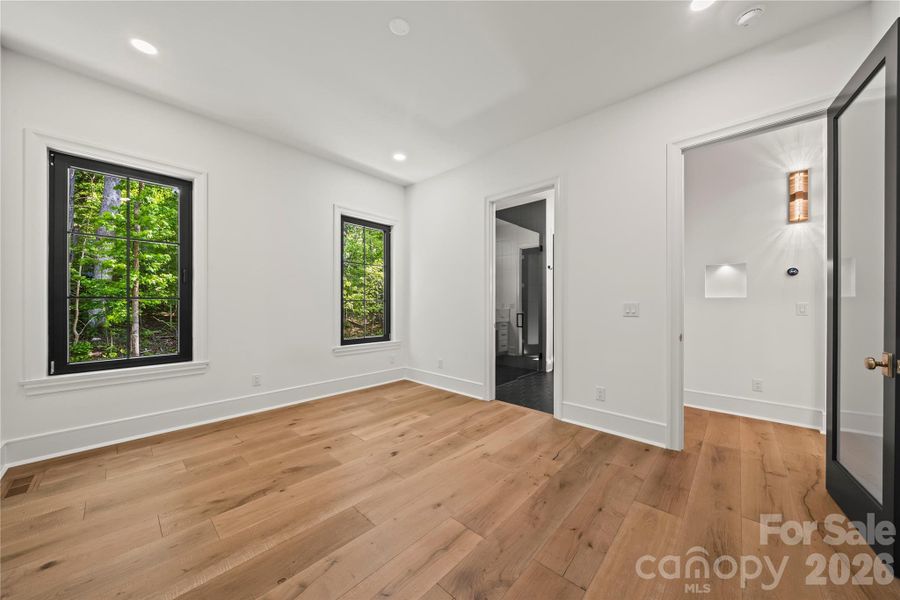 Bedroom #1