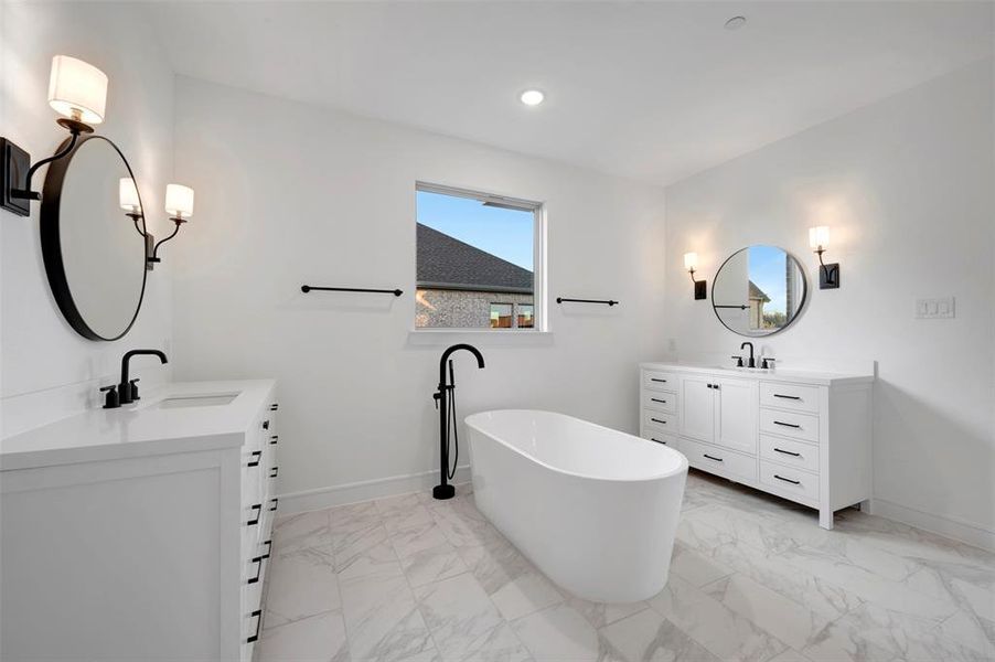 Furnished interior view inside a new home in Kreymer at the Park, Wylie (Image 27). Furnished interior view inside a new home in Kreymer at the Park, Wylie (Image 27).