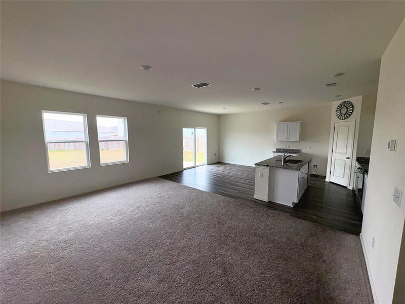 Spacious, unfurnished interior of a new home in Sonterra, Jarrell (Image 9). Spacious, unfurnished interior of a new home in Sonterra, Jarrell (Image 9).