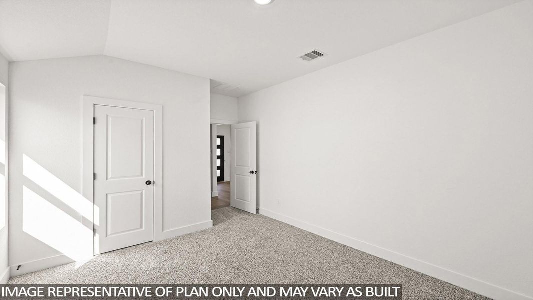 Spacious, unfurnished interior of a new home in Chapel Lakes, Montgomery (Image 21).