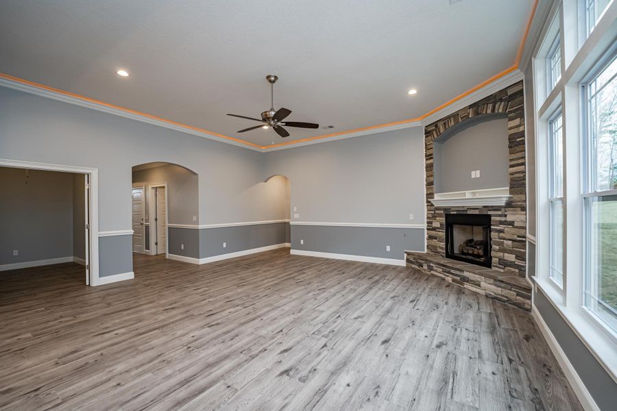 Representative unfurnished interior of a home built from the Roosevelt Elite by Enchanted Homes in Pointe Summit, Slater-Marietta (Image 38).