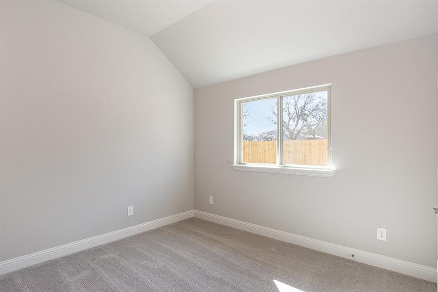 Spacious, unfurnished interior of a new home in Cole Crossing Estates, DeSoto (Image 30).