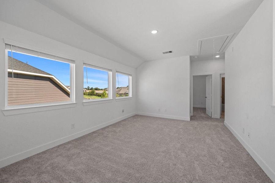 Spacious, unfurnished interior of a new home in Emory Glen, Magnolia (Image 37).