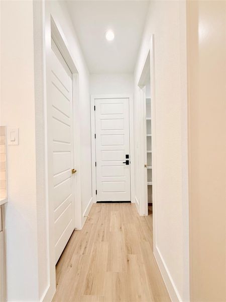 Spacious, unfurnished interior of a new home in , Dayton (Image 14).