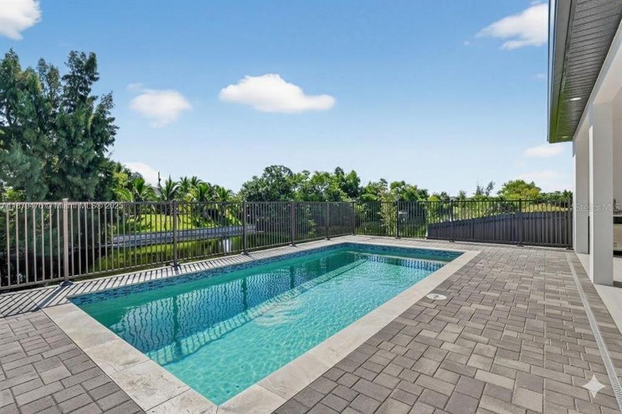 Image 43 of a home in .