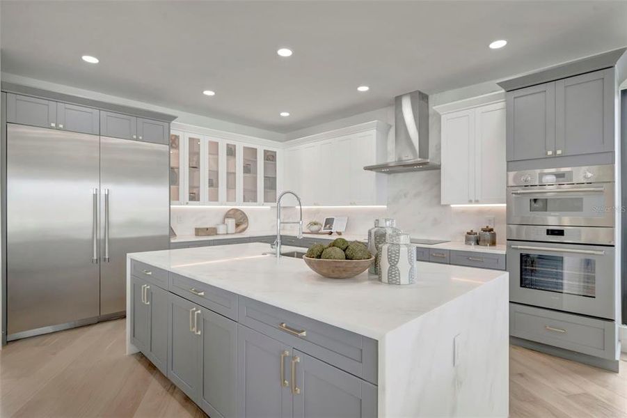 Furnished interior view inside a new home in , St. Petersburg (Image 45).