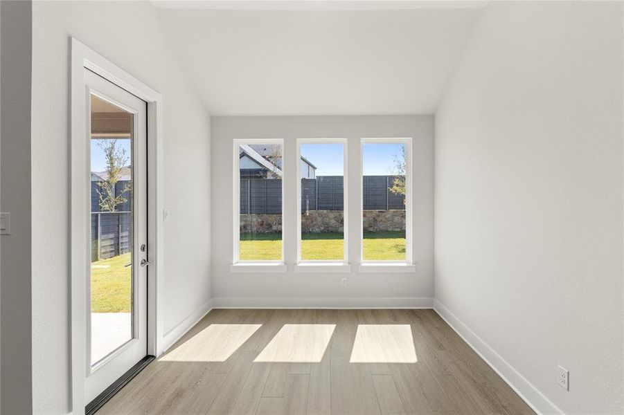 Spacious, unfurnished interior of a new home in Discovery Collection at Union Park, Little Elm (Image 9).