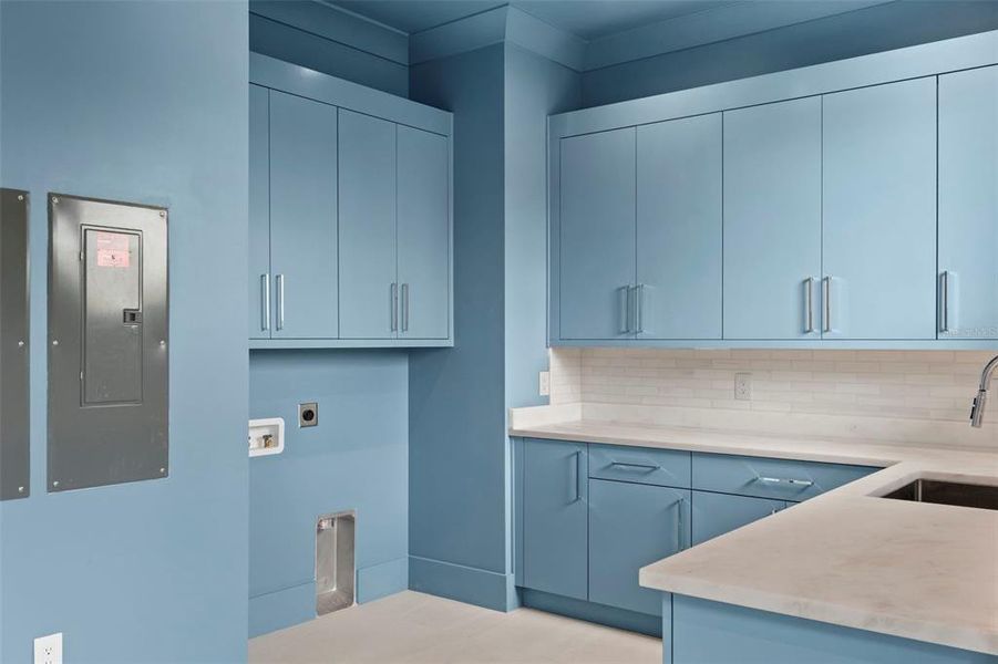 Furnished interior view inside a new home in , Tampa (Image 39).