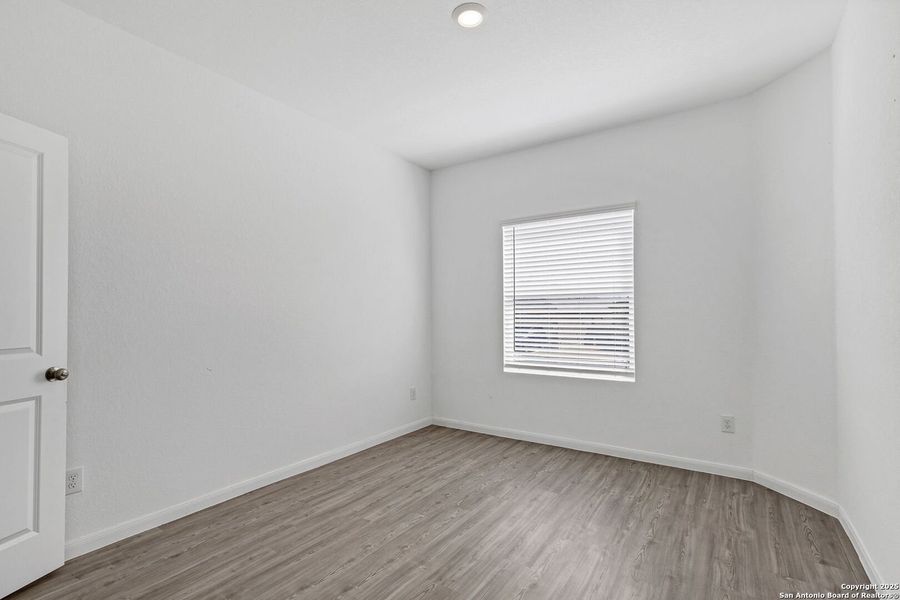 Spacious, unfurnished interior of a new home in Hidden Trails: Coastline Collection, Bulverde (Image 13).