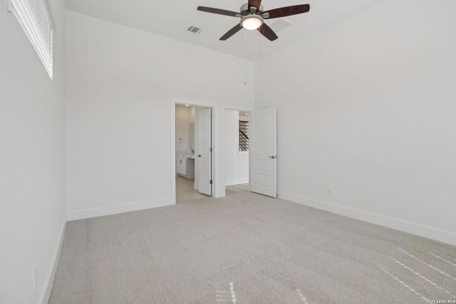 Spacious, unfurnished interior of a new home in Carmel Ranch, Schertz (Image 21). Spacious, unfurnished interior of a new home in Carmel Ranch, Schertz (Image 21).