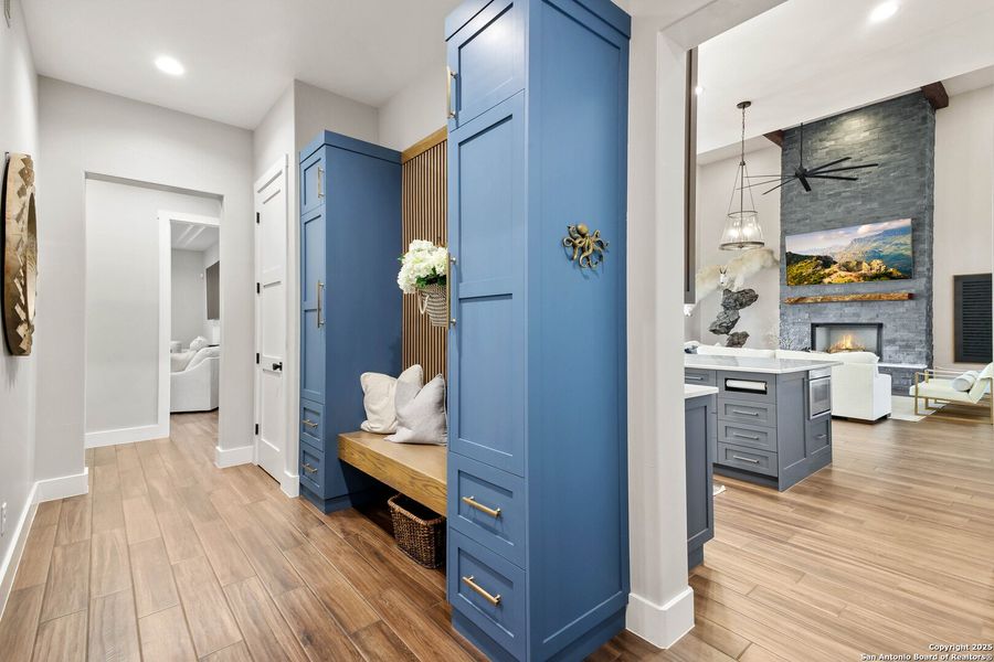 Furnished interior view inside a new home in , Fredericksburg (Image 26). Furnished interior view inside a new home in , Fredericksburg (Image 26).