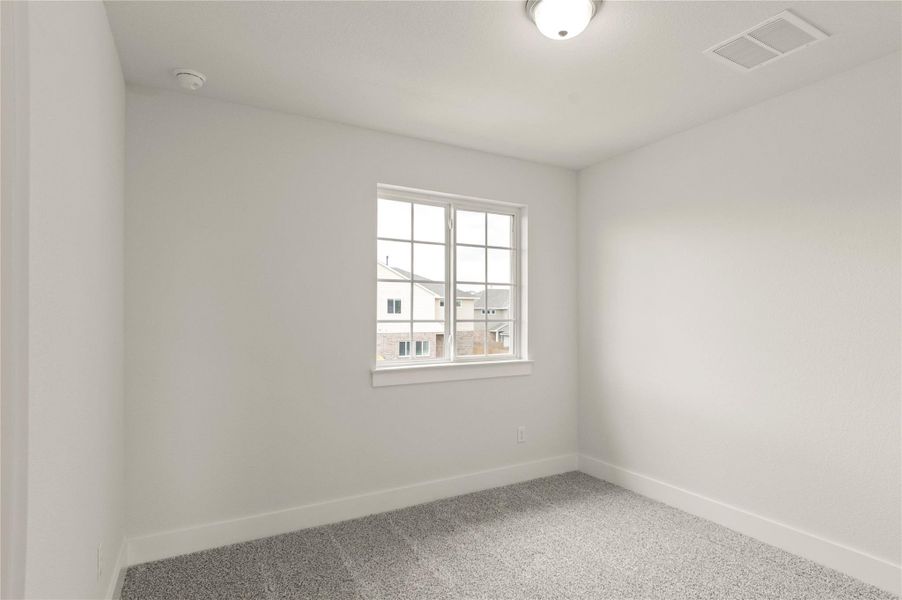 Spacious, unfurnished interior of a new home in Saddle Creek Twinhomes, Georgetown (Image 18). Spacious, unfurnished interior of a new home in Saddle Creek Twinhomes, Georgetown (Image 18).