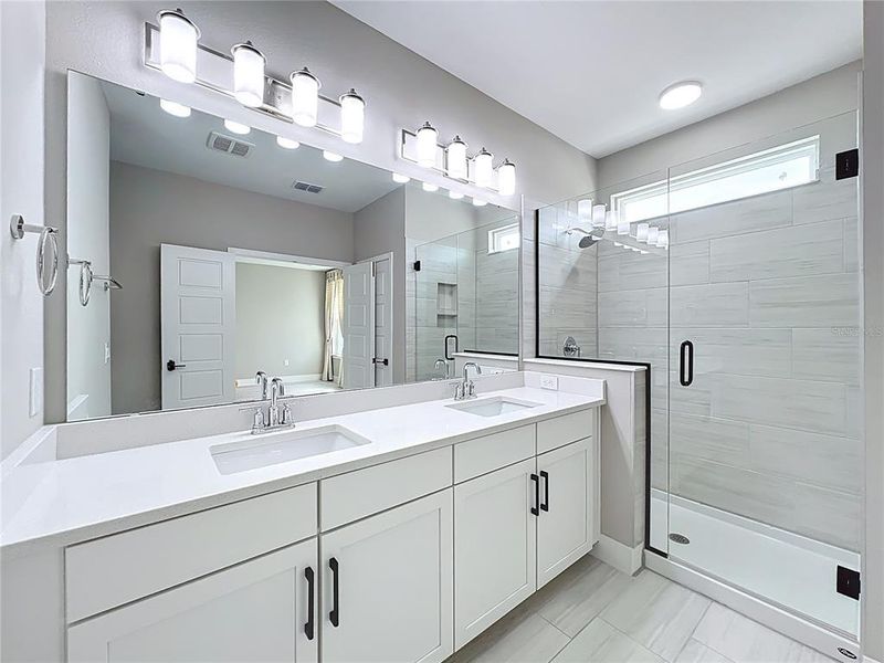 Furnished interior view inside a new home in , Winter Garden (Image 12).