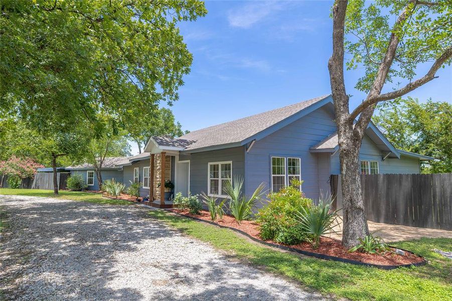 Front exterior of a new home in , Brownwood, TX, highlighting curb appeal (Image 24). Front exterior of a new home in , Brownwood, TX, highlighting curb appeal (Image 24).