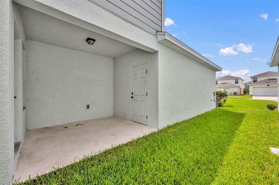 Exterior details and patio area of a home in , Kissimmee (Image 23).
