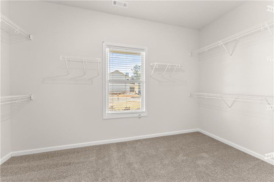 Spacious, unfurnished interior of a new home in , Lula (Image 34).