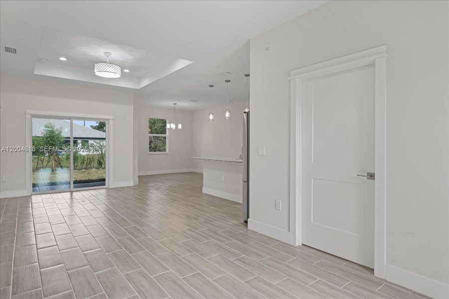 Spacious, unfurnished interior of a new home in , Lehigh Acres (Image 12).