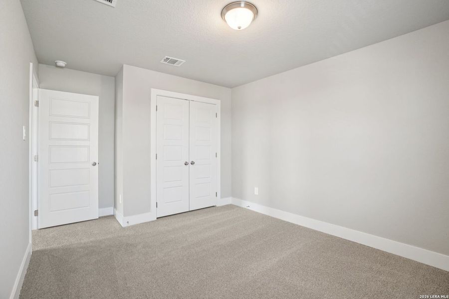 Spacious, unfurnished interior of a new home in Lark Canyon, New Braunfels (Image 46).