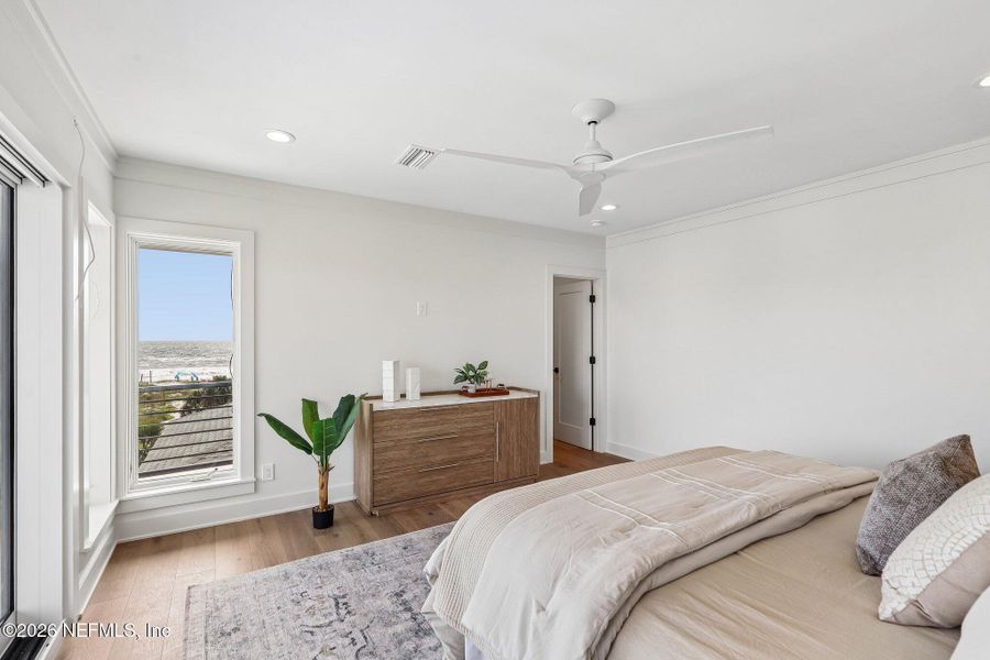 Furnished interior view inside a new home in , Jacksonville Beach (Image 18).