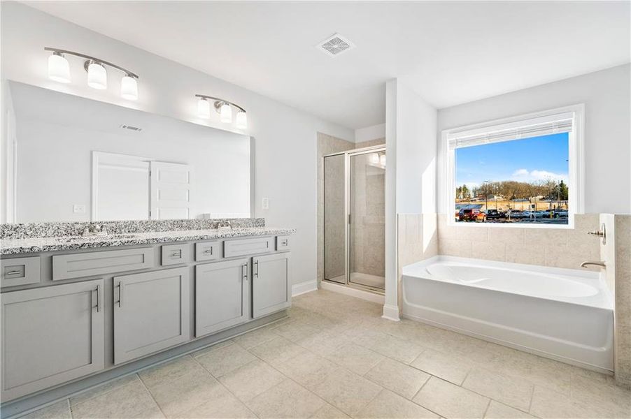 Furnished interior view inside a new home in , Gainesville (Image 5).