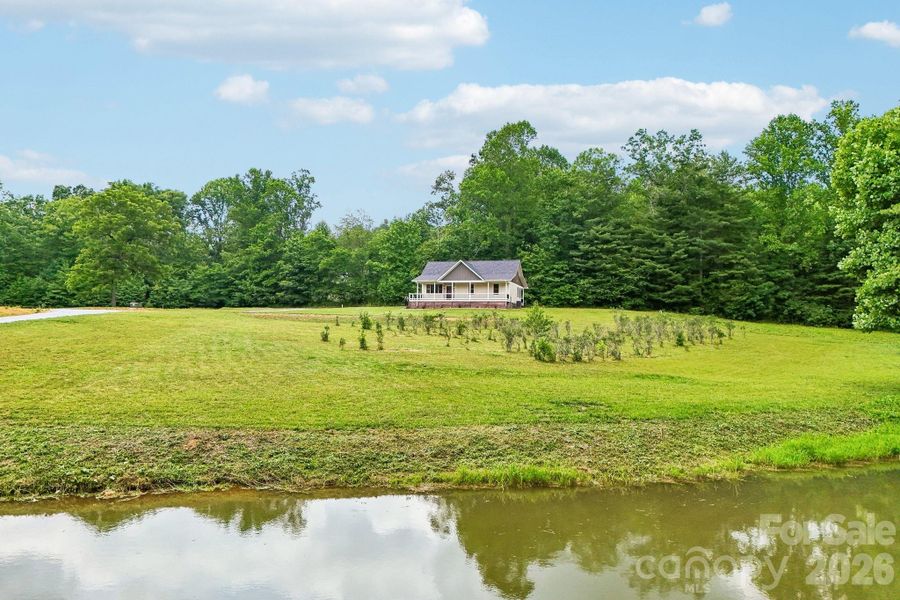Natural landscape and outdoor views near in Spruce Pine (Image 33). Natural landscape and outdoor views near in Spruce Pine (Image 33).