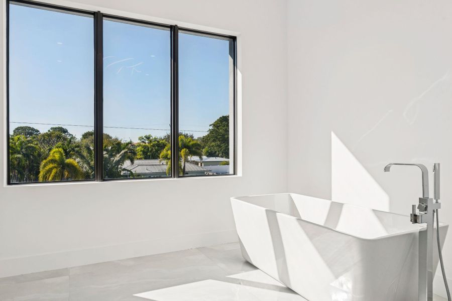 261 NW 8th St Boca Raton FL 42