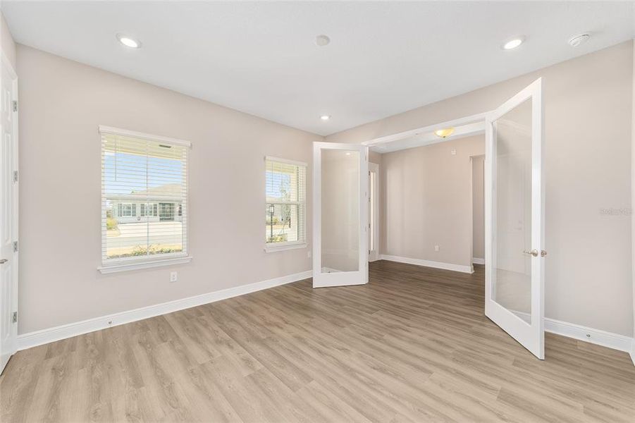 Spacious, unfurnished interior of a new home in , Ocala (Image 36).