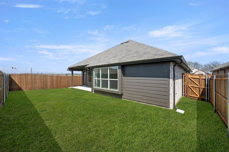 1125 Avery- bACK-3 1125 Avery- bACK-3