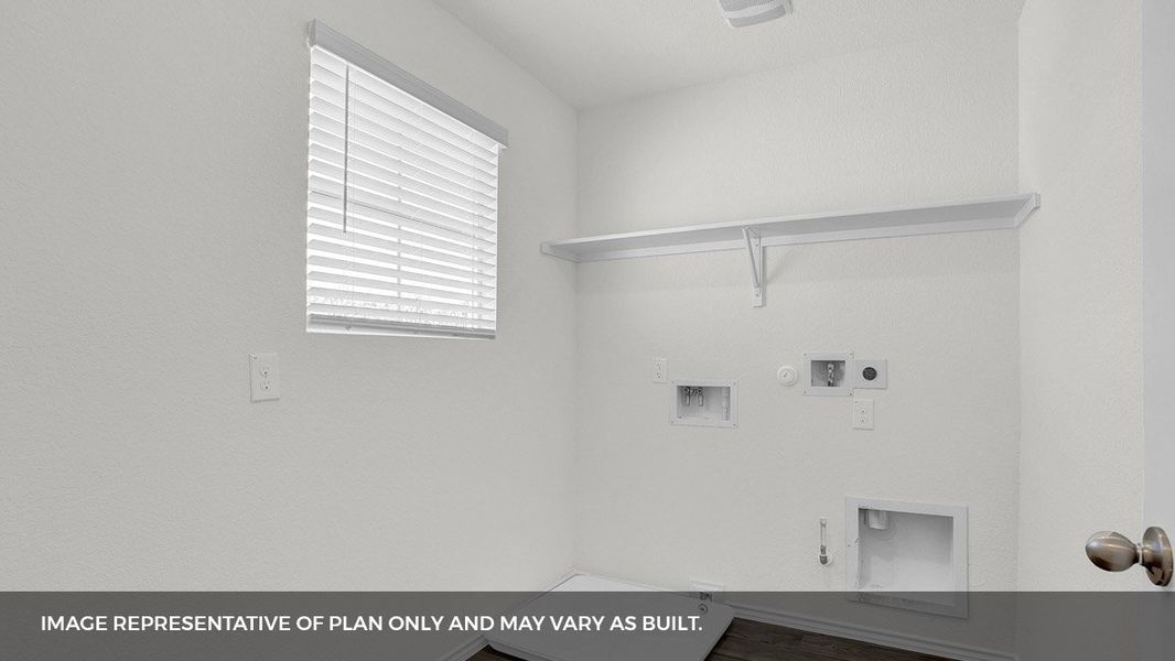 Spacious, unfurnished interior of a new home in Carillon, Manor (Image 23). Spacious, unfurnished interior of a new home in Carillon, Manor (Image 23).