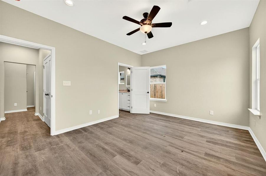 Spacious, unfurnished interior of a new home in , Callisburg (Image 27).