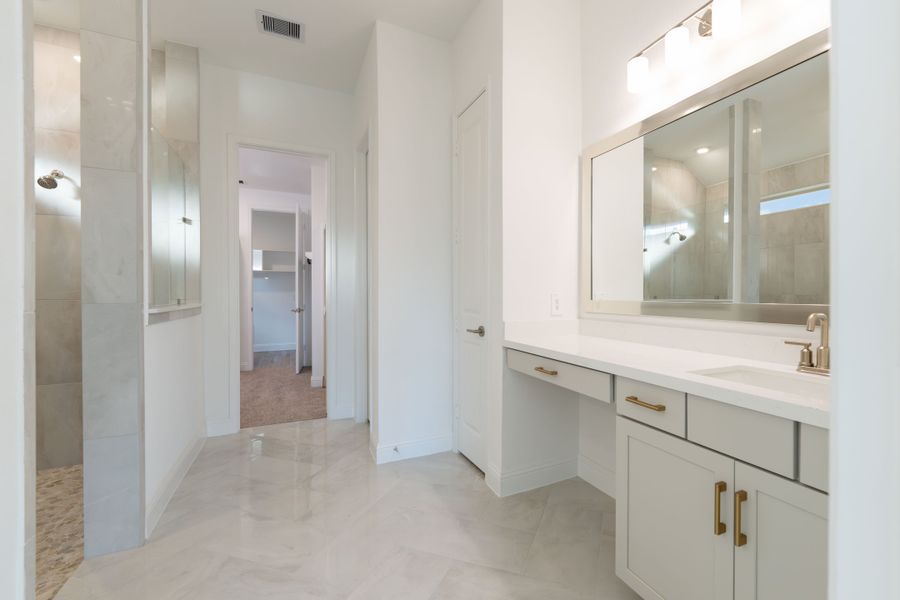 Representative furnished interior of a home built from the Northcliffe by Beazer Homes in Amira: Hilltop Collection, Tomball (Image 12). Representative furnished interior of a home built from the Northcliffe by Beazer Homes in Amira: Hilltop Collection, Tomball (Image 12).