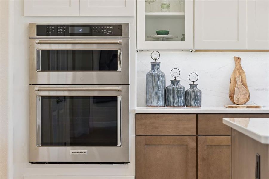 Close-up of interior finishes inside a home in , Lady Lake (Image 21).