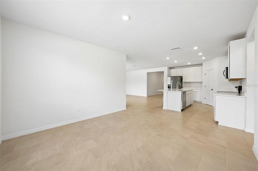 Spacious, unfurnished interior of a new home in Pine Ridge Meadows, Hudson (Image 43).