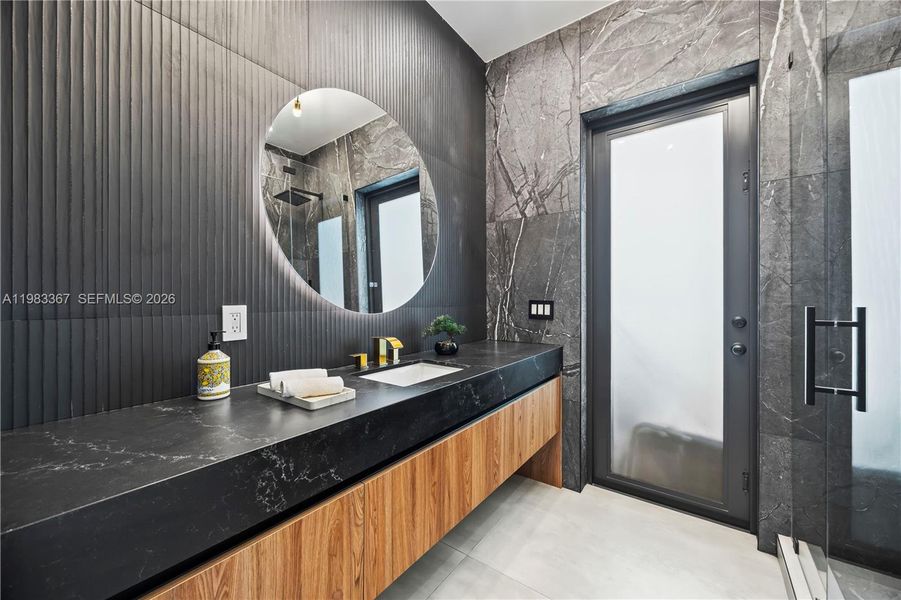 Furnished interior view inside a new home in , Fort Lauderdale (Image 17).