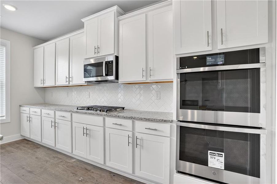 Furnished interior view inside a new home in , Villa Rica (Image 5).