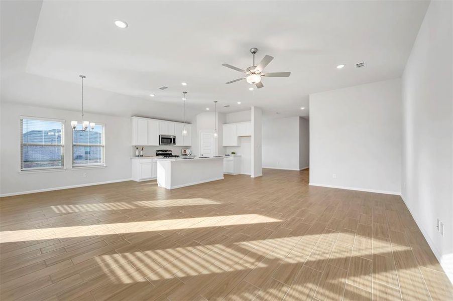 Spacious, unfurnished interior of a new home in Verandah, Royse City (Image 19).