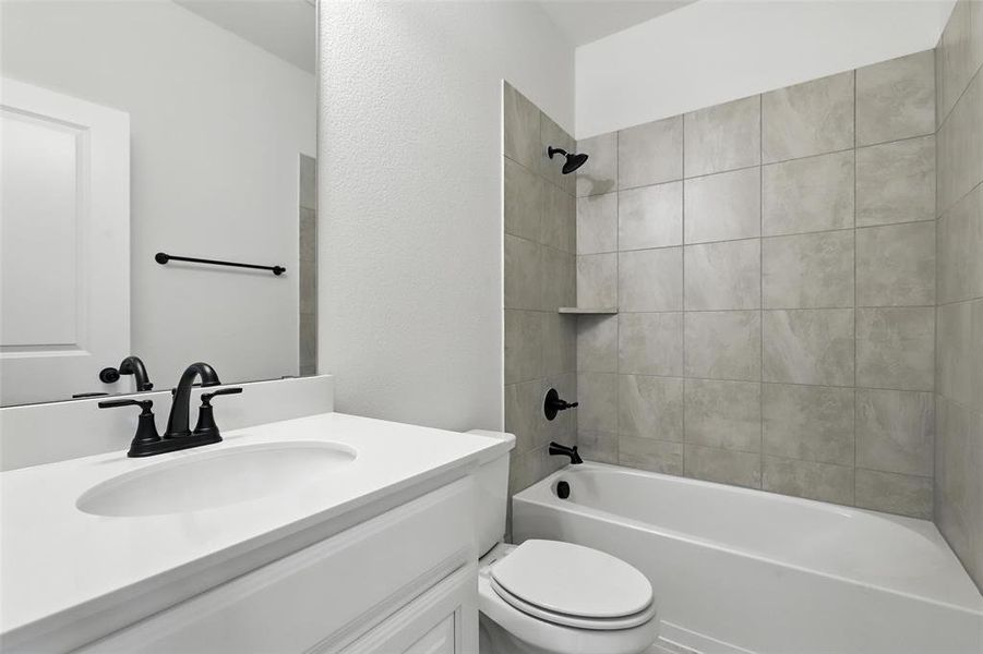 Furnished interior view inside a new home in Trail Creek, Cleburne (Image 3).