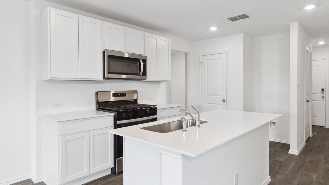 Representative furnished interior of a home built from the T30A Atlanta by D.R. Horton in Riverfield, Josephine (Image 6).