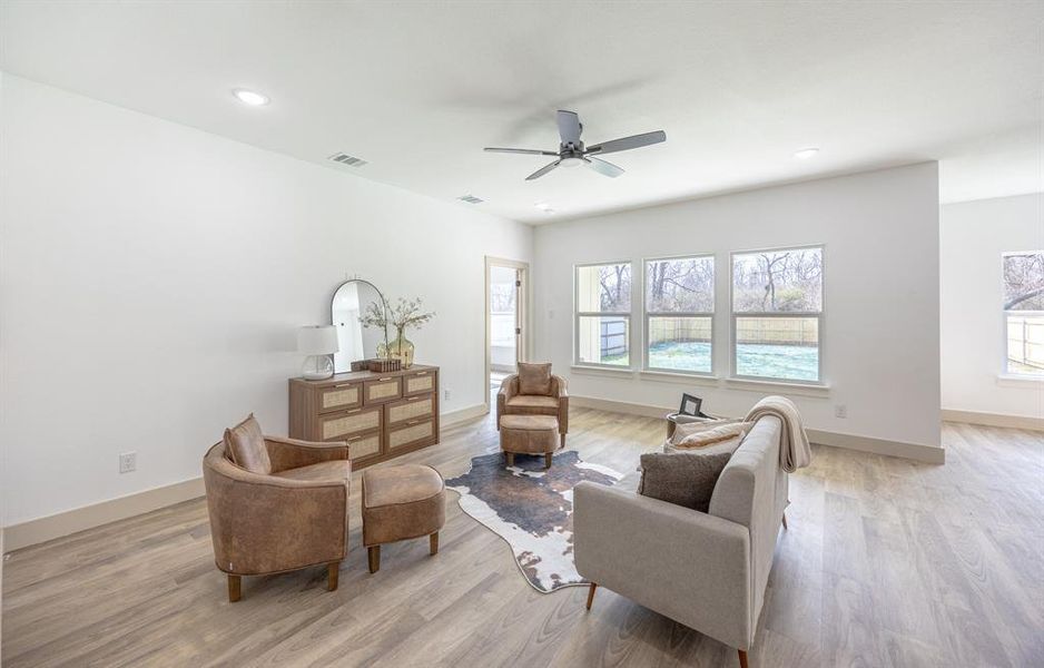 Furnished interior view inside a new home in , Fort Worth (Image 14). Furnished interior view inside a new home in , Fort Worth (Image 14).