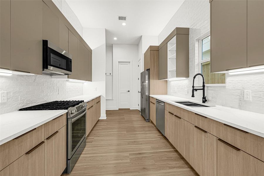 Kitchen offers soft closing drawers and doors