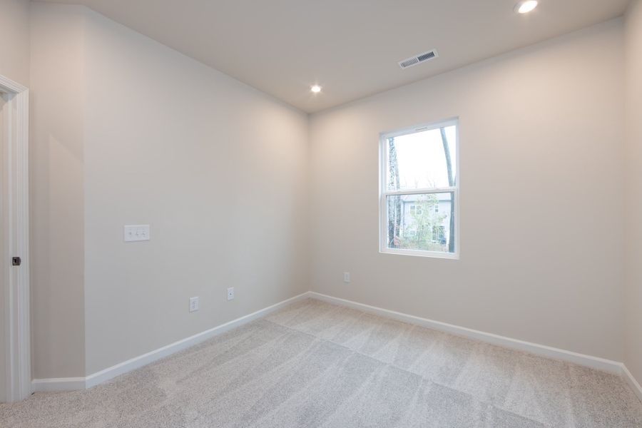 Spacious, unfurnished interior of a new home in Fifteen 15 Cannon, Charlotte (Image 26).