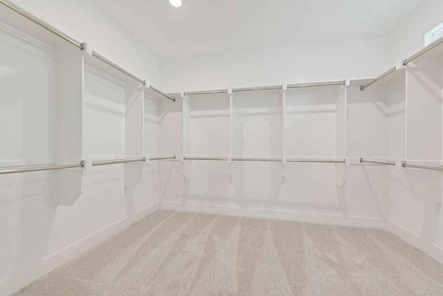 Spacious, unfurnished interior of a new home in Tavolo Park, Fort Worth (Image 25).