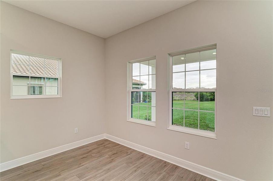 Spacious, unfurnished interior of a new home in Crosswind Ranch, Parrish (Image 40).